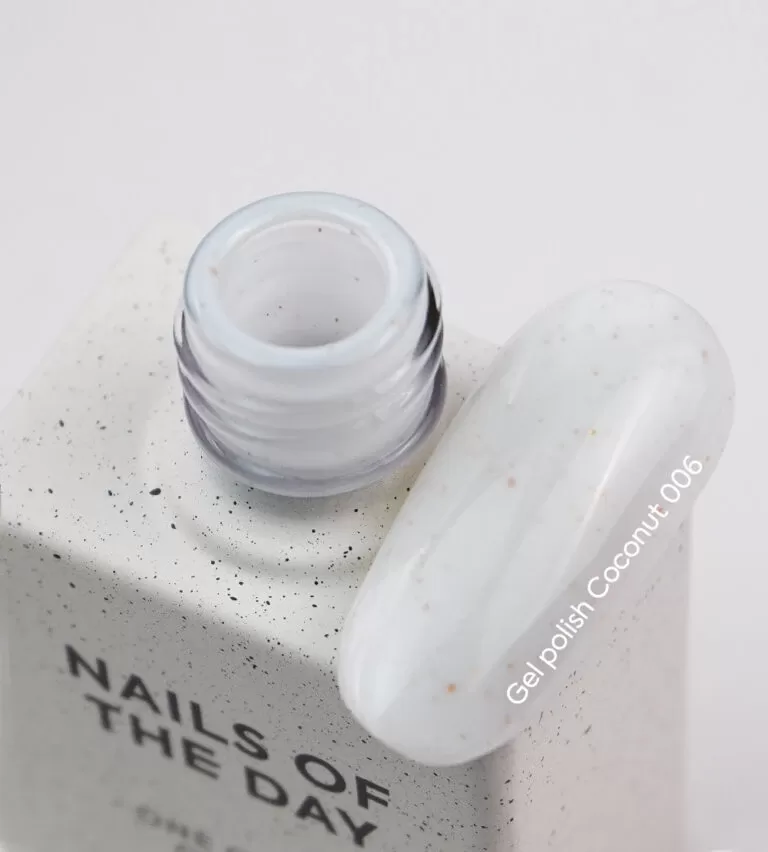NAILSOFTHEDAY Let's special Coconut 006