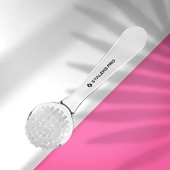 STALEKS EXPERT 01 Manicure brush for dust removal (with cover). DBE-01