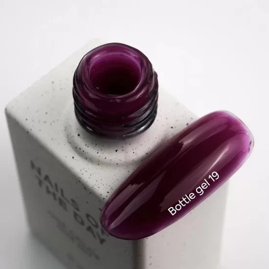 NAILSOFTHEDAY Bottle gel 19